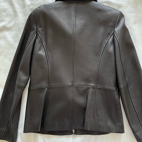 Leather jacket - Picture 4 of 9